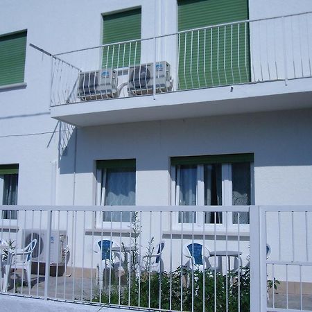Appartamenti Condominio Daniele Grado Habitación foto